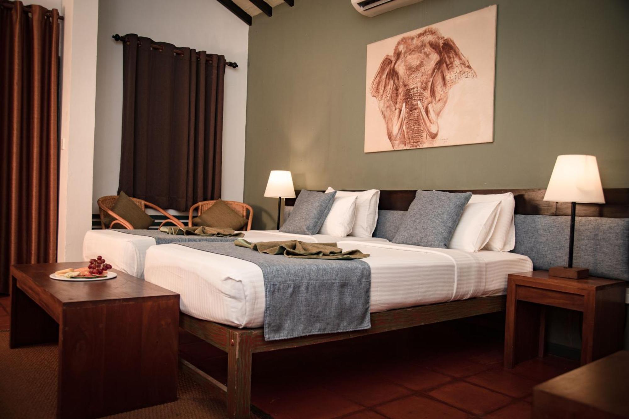 เอเลแฟ้นท์รีชโฮเต็ล–ยาล่า Hotel ยาลา ภายนอก รูปภาพ